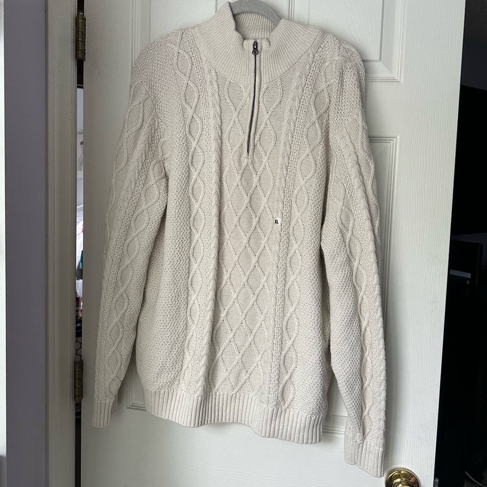 Crown & Ivory pullover sweater